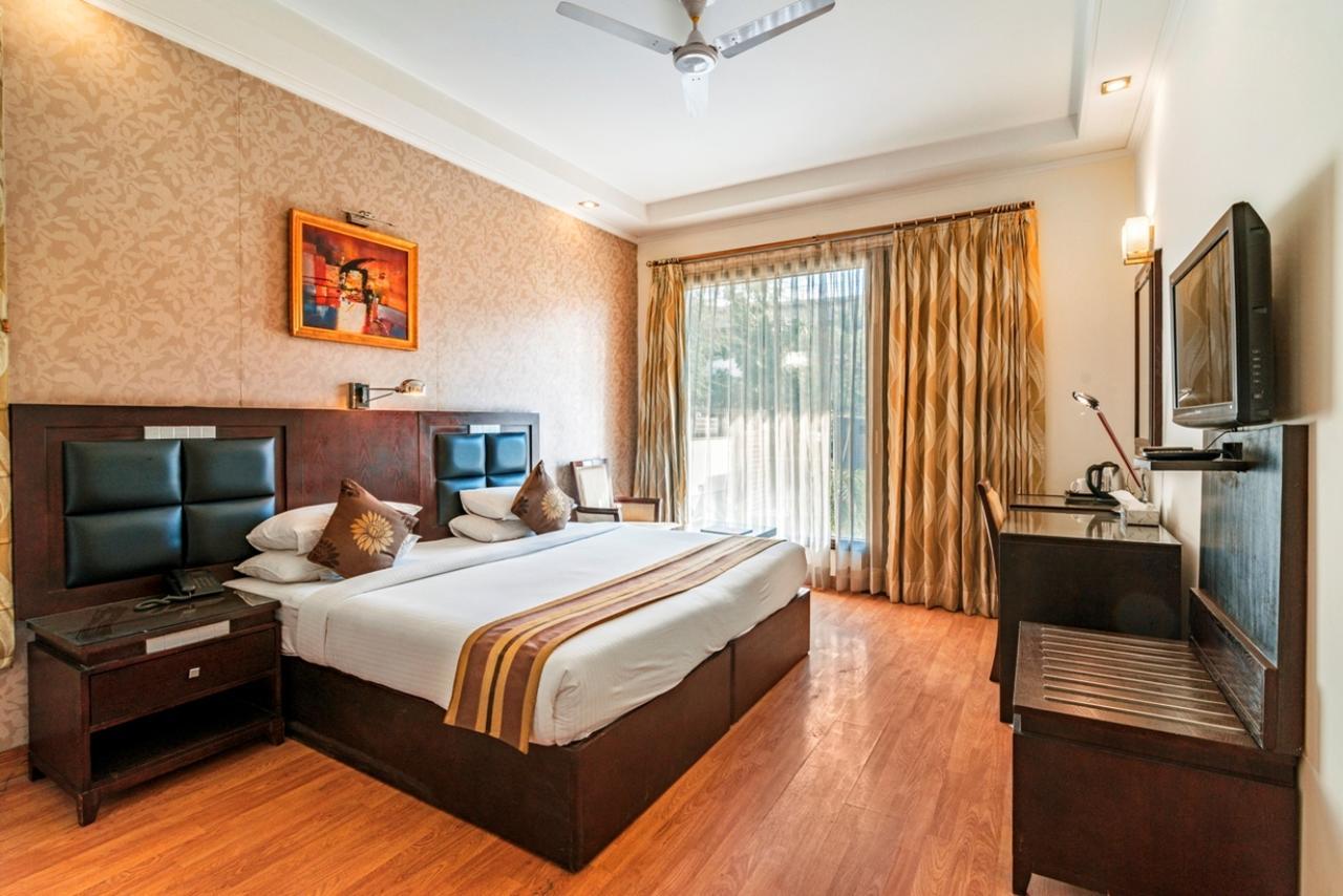 Royal Residence Mg Road Gurgaon Exterior foto